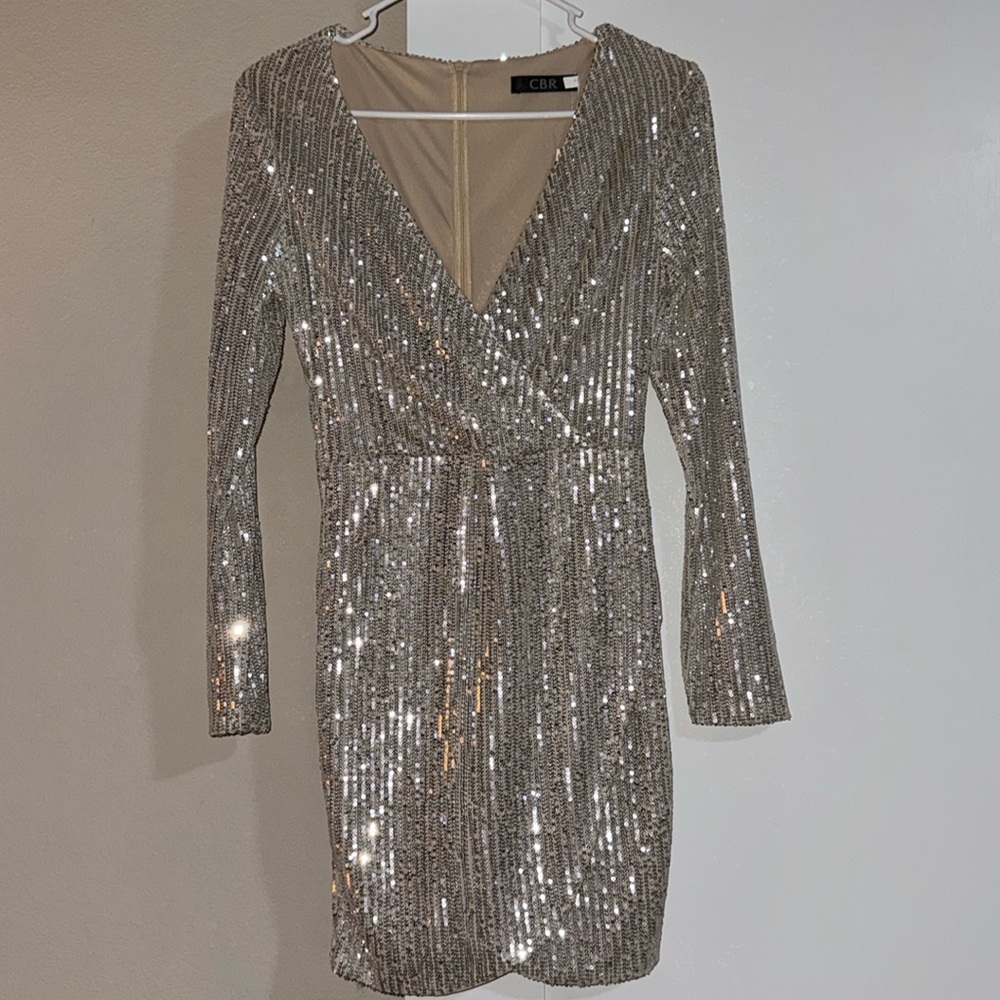 long sleeve BOUTIQUE sequin dress